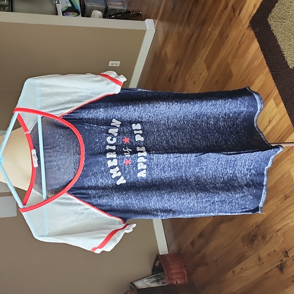Raglan Sleeve tshirt